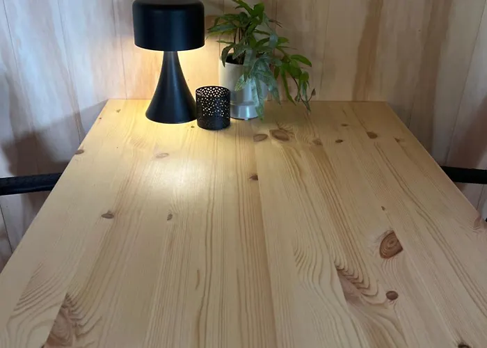 Haervejshallen 1 *