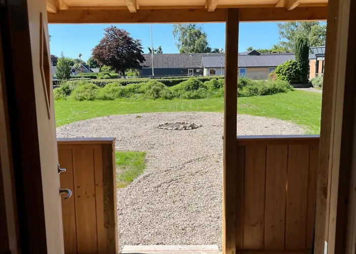 Camping Haervejshallen 1 *